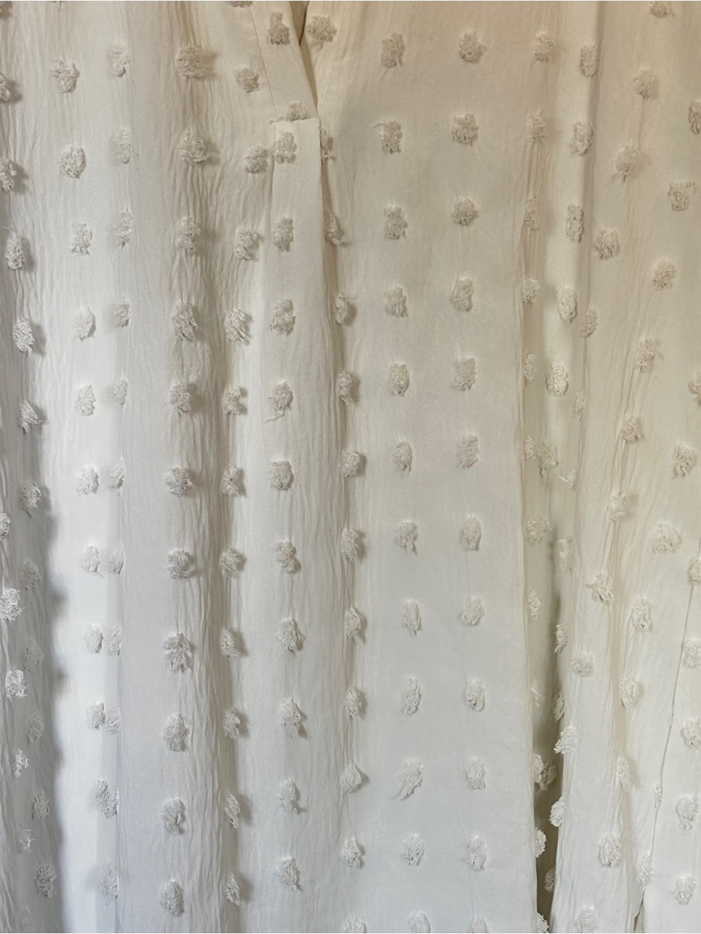 Lightweight White Textured V-Neck Tunic Top - Picture 2 of 6